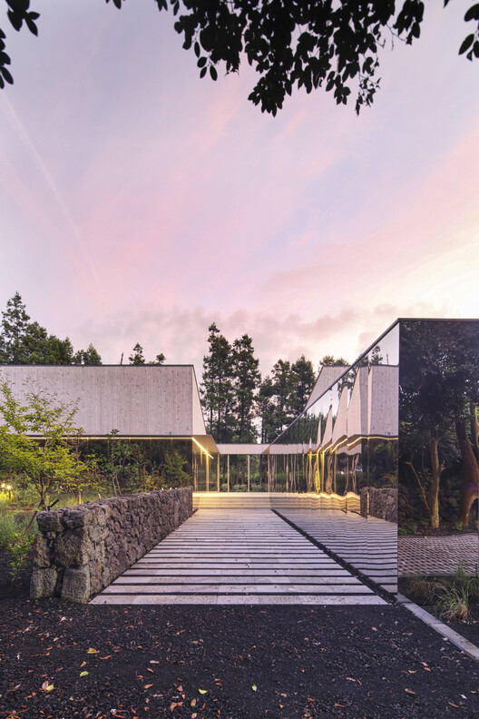 Jeju Island Wedding Studio / Todot Architects and Partners - Image 11 of 20