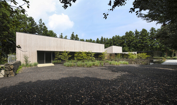 Jeju Island Wedding Studio / Todot Architects and Partners - Image 1 of 20